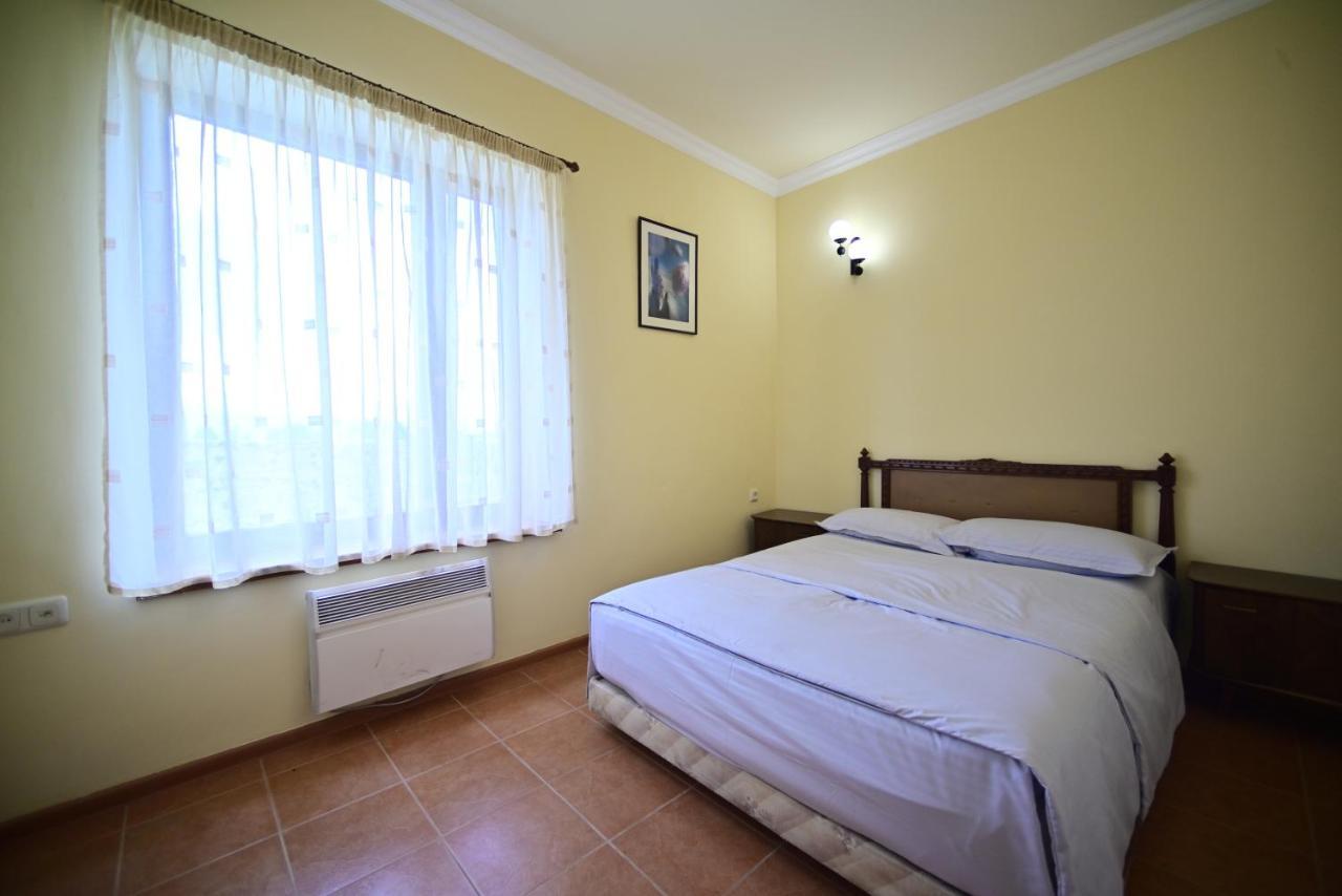 Sevan Tarsus Guesthouse Tsovazard Εξωτερικό φωτογραφία